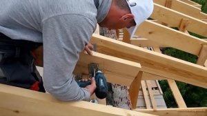 КАК ПРАВИЛЬНО ЗАКРЕПИТЬ СТРОПИЛА