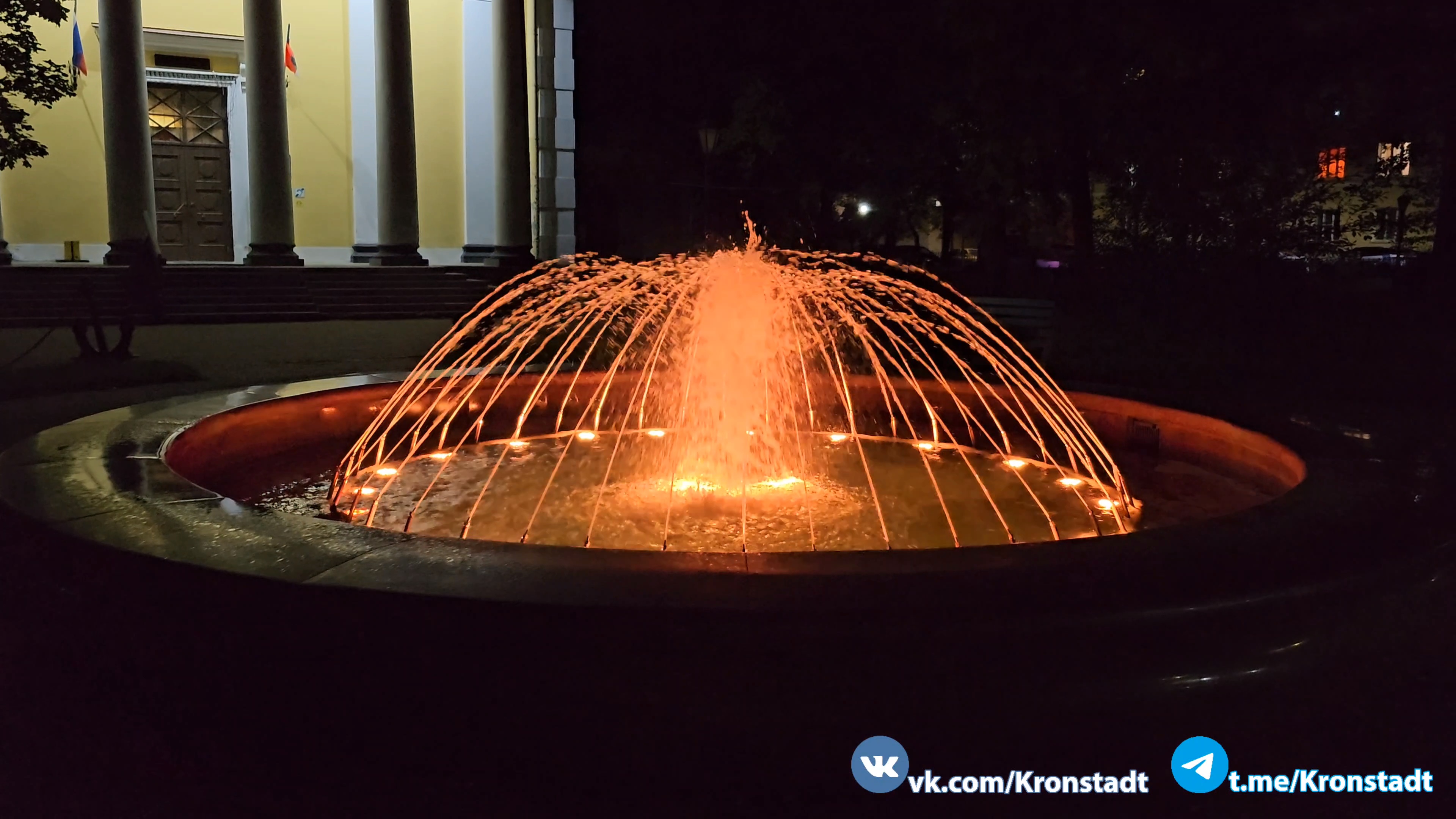 Фонтан ⛲ «Праздник» на территории Музея истории Кронштадта. смотреть онлайн