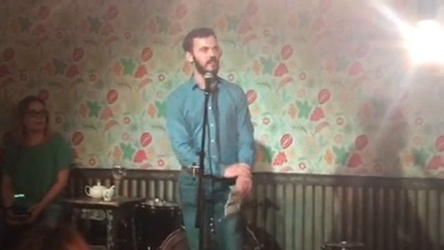 Читаю "Гой, ты Русь, моя родная" Есенина в кафе Дума смотреть онлайн