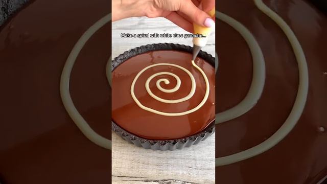 Amazing Halloween chocolate tart idea #easyrecipe #shorts смотреть онлайн
