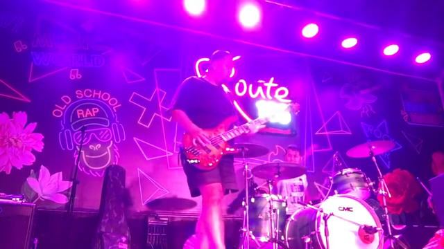 ไฟรัก - Cover เบส смотреть онлайн