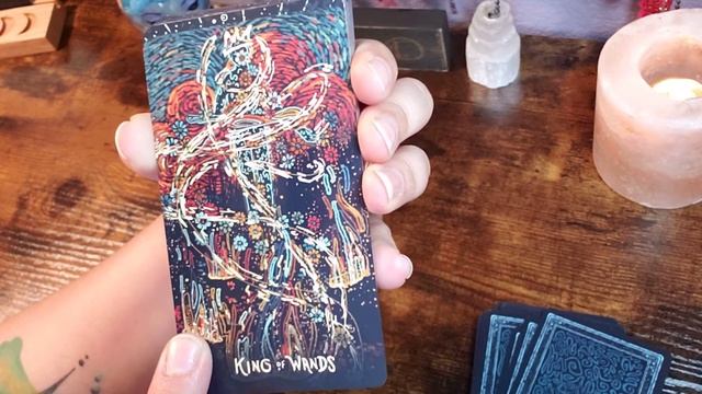 The Prisma Visions Tarot Unboxing and Flip Through смотреть онлайн