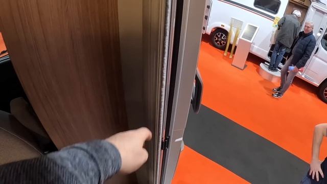 Weinsberg Cara Home CH 600 DKG RV Camper Van Alkoven new Fiat Ducato walkaround + interior K0840 смотреть онлайн