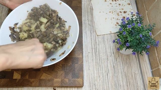 Картофельные роллы в лаваше! Лучшая закуска без преувеличения!.mp4 смотреть онлайн