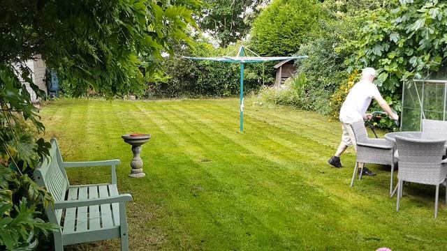 Honda HRG 465 C2 18 Inch Cut Mower,And Tidying Up My Nans Garden.Hyperlapse Video