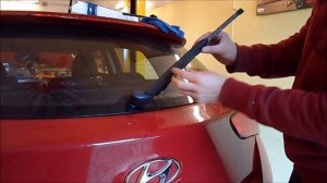 Hyundai i30 - How to change the rear wiper
