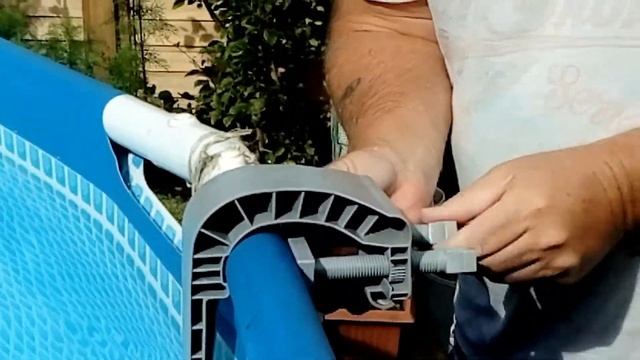 How to fit a Bestway Flowclear Pool Surface Skimmer to an Intex above ground pool смотреть онлайн