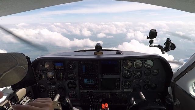 Problem on Departure, Then Off to Nashville!! смотреть онлайн