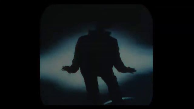 YUNG VLAD - UFO (OFFICIAL MUSIC VIDEO) смотреть онлайн
