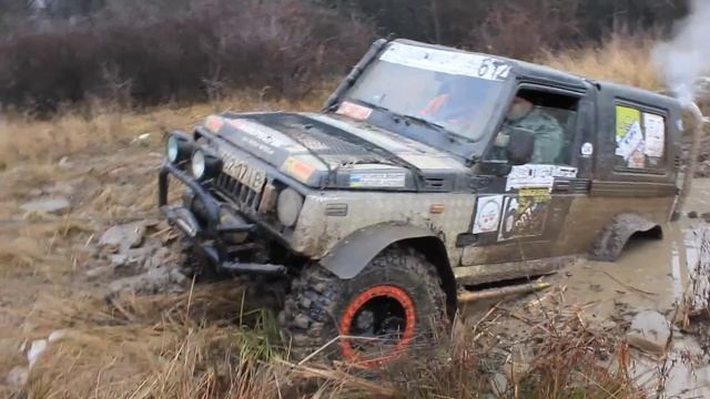 ГАЗ-69 vs Нива vs УАЗ vs Suzuki Samurai vs Mitsubishi pajero [Off-Road 4х4] смотреть онлайн