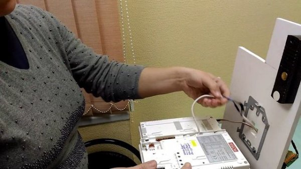 Инструкция по демонтажу  видеодомофона COMMAX DPV-4HP