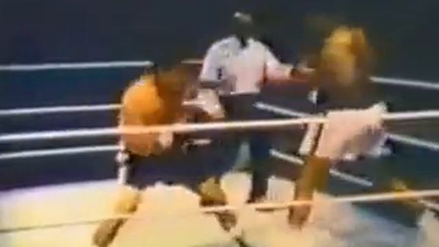 Мухаммед Али VS Рокки Марчиано (MEHEMMED ALI VS ROCKY MARCIANO) смотреть онлайн