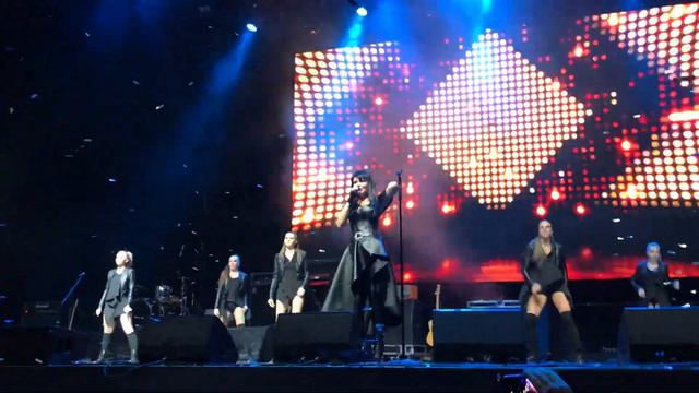 04 Света – Что мне делать (DJ Vini Second Remix) (Москва, Stadium, 10.12.2017) смотреть онлайн