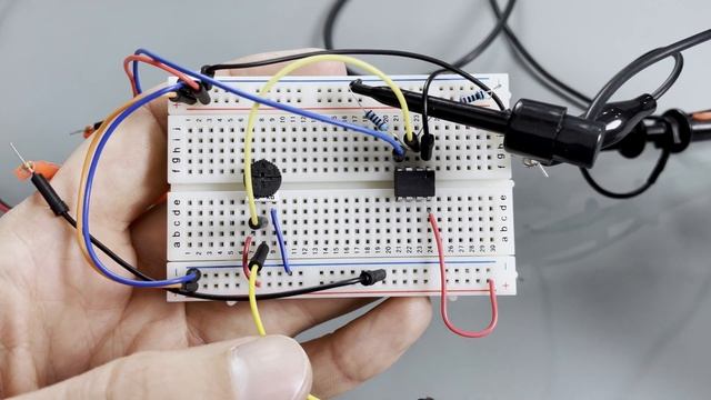 Comparator - Operational Amplifier | Basic Circuits #16 | Electronics Tutorials смотреть онлайн