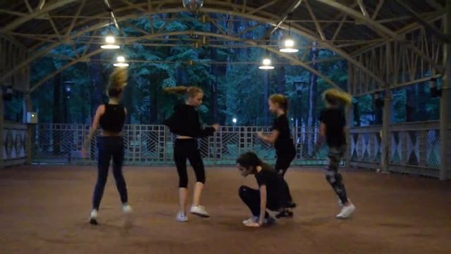 Крутой танец в лагере Enjoy Camp