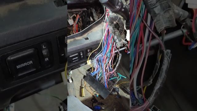 Geely MK Cros (Джилли Мк кросс)