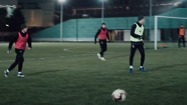 Молодёжная команда провела первую тренировку в 2019 году смотреть онлайн