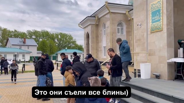 Ислам и татары Казани. Намаз мусульманина и вера в Аллаха. Религия в Татарстане. Пятничная молитва. смотреть онлайн