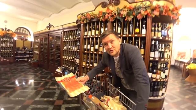 Обзор Гастронома №1 - Элитный Советский Тухляк / жрем хамон и икру в ГУМе смотреть онлайн