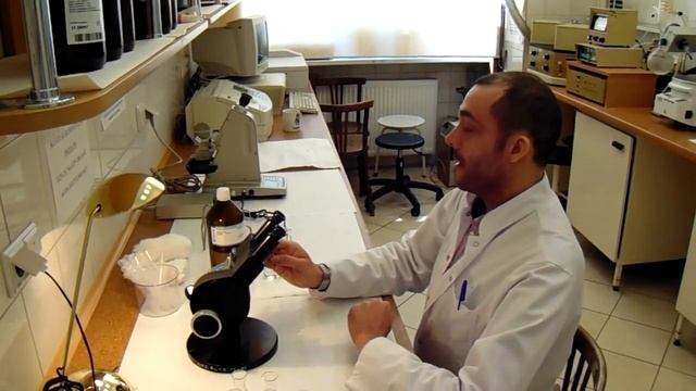 Ćwiczenie 8. Refraktometria - pomiar współczynnika załamania światła смотреть онлайн