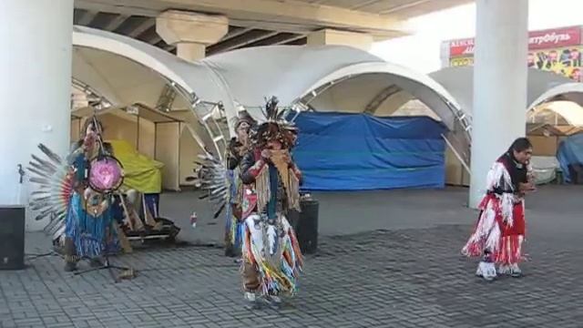 Музыка индейцев в Зеленограде. смотреть онлайн