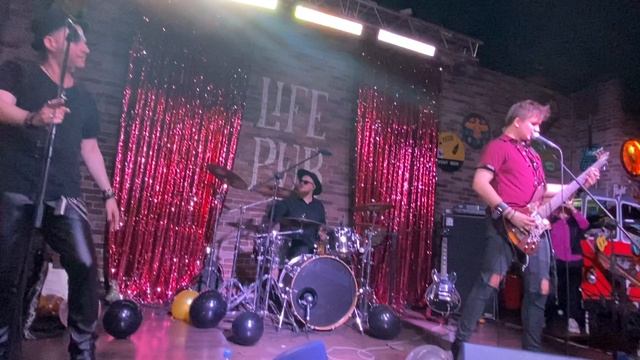 ГештальТ - ЗазеркальЕ (08.10.2023г, Москва клуб Life Pub, 15-тилетие группы)