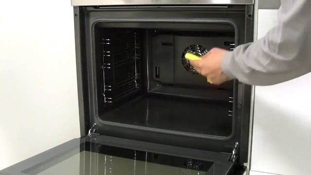 Bosch Ovens - How To Clean The Oven Seal смотреть онлайн