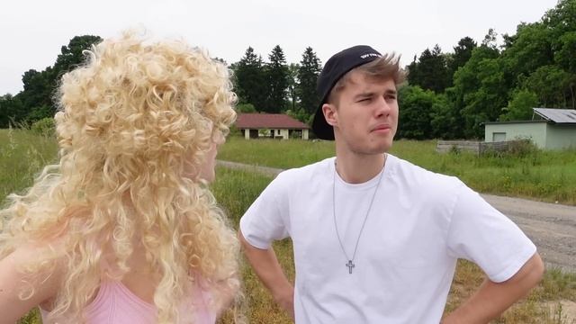 RUPRT a GERTA jedou k moři | SKETCH смотреть онлайн