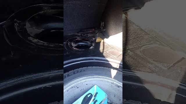 Чистка сітки підкачуючого насоса Шкода суперб 2.5 тді смотреть онлайн