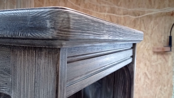 Полка Scaffale per articoli vari. Состаривание каркаса с эффектом седины.