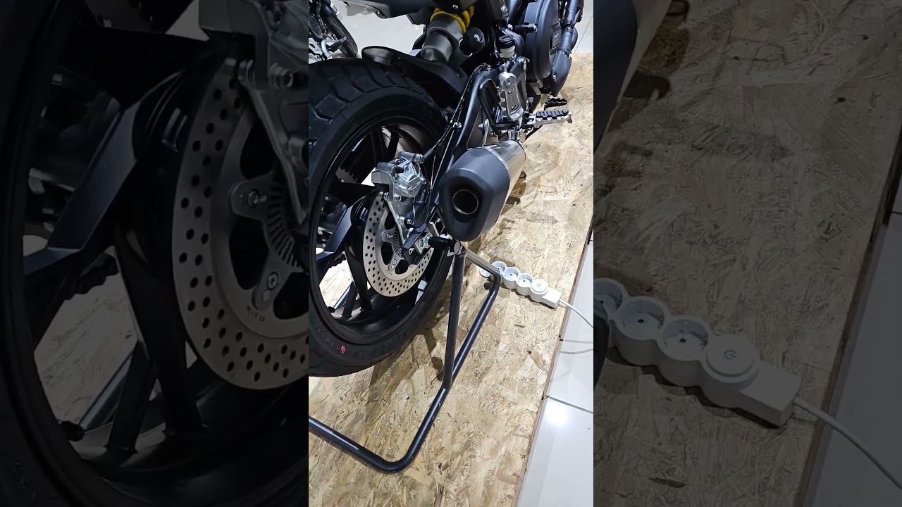 Холодный пуск Benelli Leo 800 смотреть онлайн