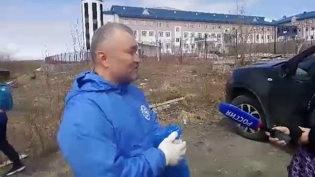 Пушкина, Гоголя и Лермонтова читают на чистых улицах Салехарда смотреть онлайн