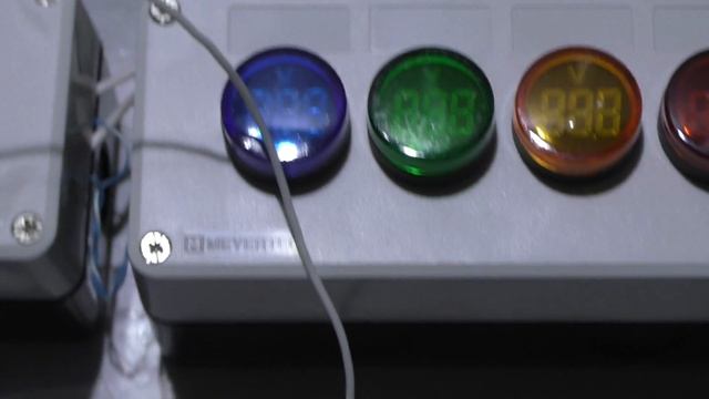 Индикаторы напряжения и тока Meyertec МТ22 смотреть онлайн