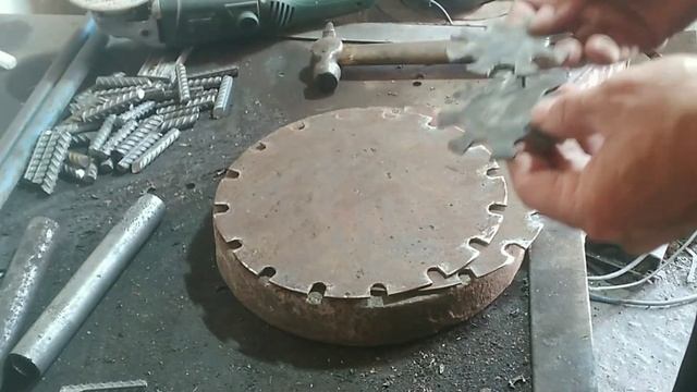 Изготовление ёжиков для обрабатывания картофеля смотреть онлайн