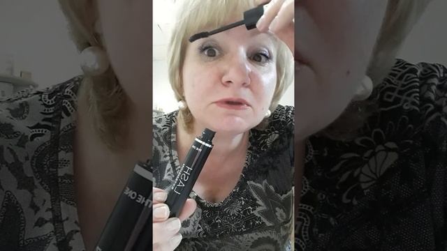 Удлиняющая тушь с эффектом нарощенных ресниц. смотреть онлайн