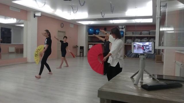 Веер. 4. Тайцзицюань. Открытый урок #тайцзи #ушу #веер смотреть онлайн