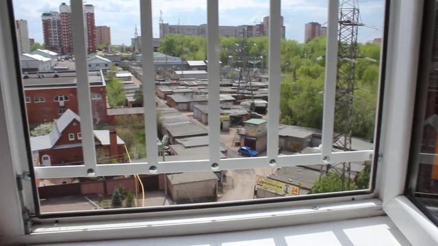Решётки от выпадения детей на лоджии. Проём шириной 70см смотреть онлайн