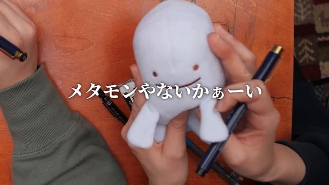 絵描きが"大人の力"で「学校の机」にお絵描きしまくってやりました【学校の机リメイク】 смотреть онлайн
