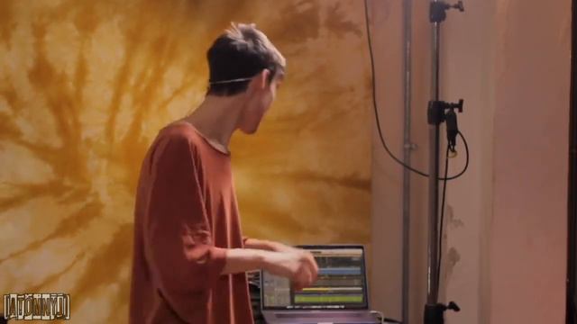 Jacob Collier и его мастеркласс / Часть 2 /(АТОМНЫЙ REC) смотреть онлайн