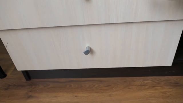 Разбираю хлам - вроде бы не пользуюсь, а выкинуть жалко))) смотреть онлайн