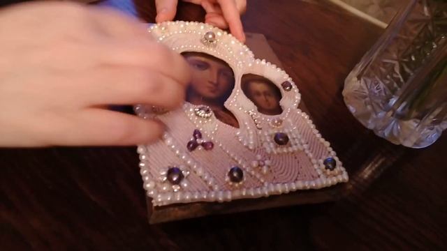 Вышивка Казанской иконы Божьей Матери. Обратная сторона вышивки.