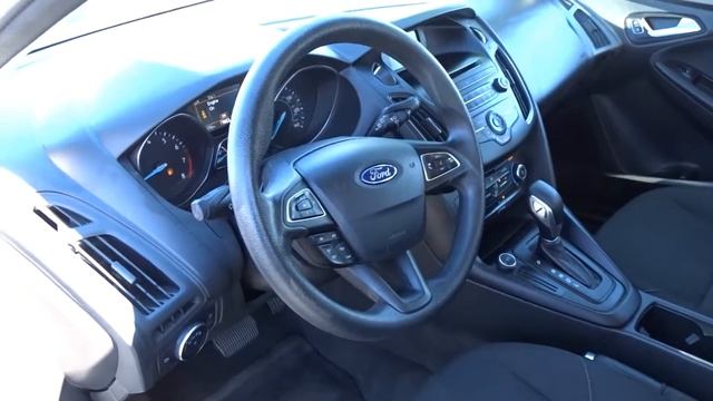 2017 Ford Focus (SE Hatchback 4-CYL, Flex Fuel, 2.0L) смотреть онлайн