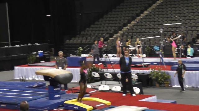 Simone Biles - Vault - 2013 Secret U.S. Classic Podium Training смотреть онлайн