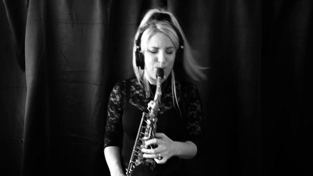 Karla Sax - Zombie (The Cranberries cover) смотреть онлайн