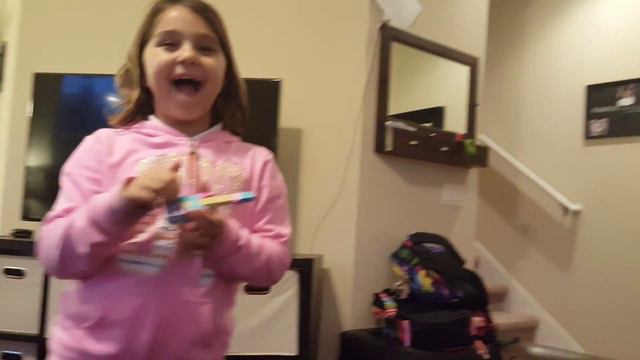 Audrey plays homemade Lego guitar beautifully смотреть онлайн