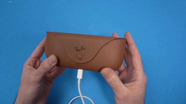 How to Charge Ray-Ban Meta Smart Glasses смотреть онлайн