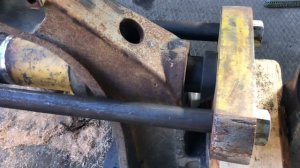 Выпрессовка вала балансира Скания