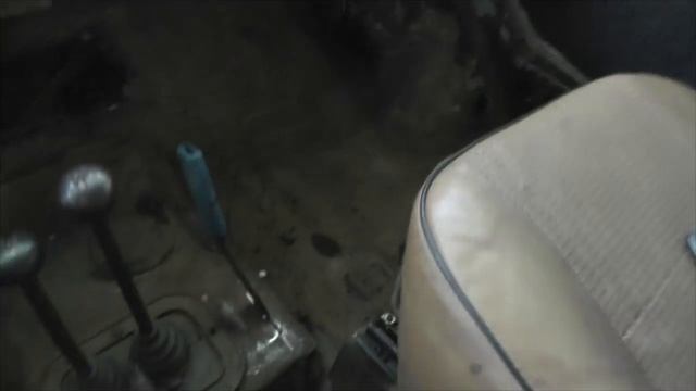 ЛУАЗ 969 и первый офф роуд! Передняя блокировка работает . смотреть онлайн