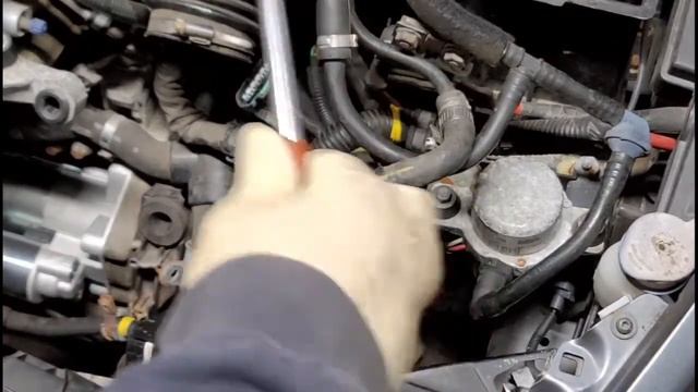 Volvo S40 2007 - 2011 2.4L Starter Replacement step by step смотреть онлайн