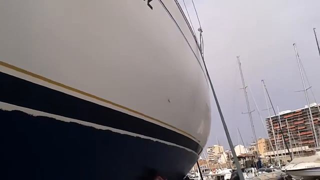 Жизнь в Испании. РЕМОНТ ЯХТ! Готовим яхту к спуску. смотреть онлайн